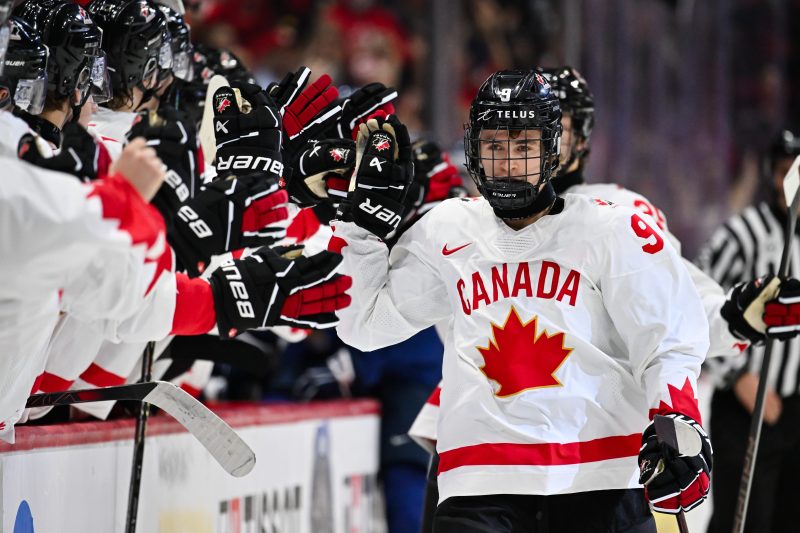 Projected 2026 No. 1 NHL draft pick announces college choice