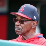 Angels manager visits team for first time since heart surgery